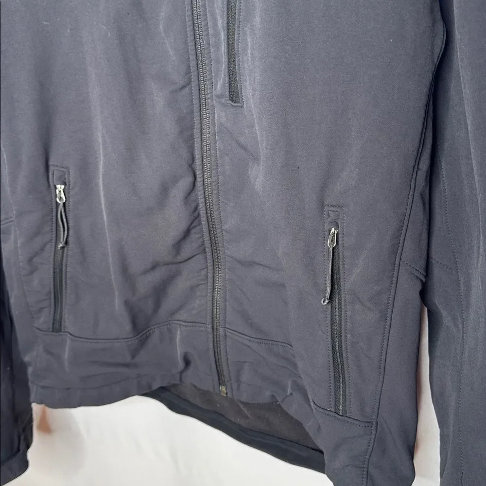 The North Face Men's Black Apex Soft Shell Full Zip Mock Neck Jacket. Size Med.